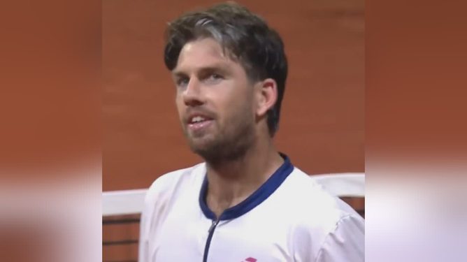 足球世界杯倒计时100天，全球球迷热情高涨