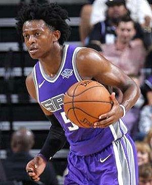 黄蜂新人连续高光表现